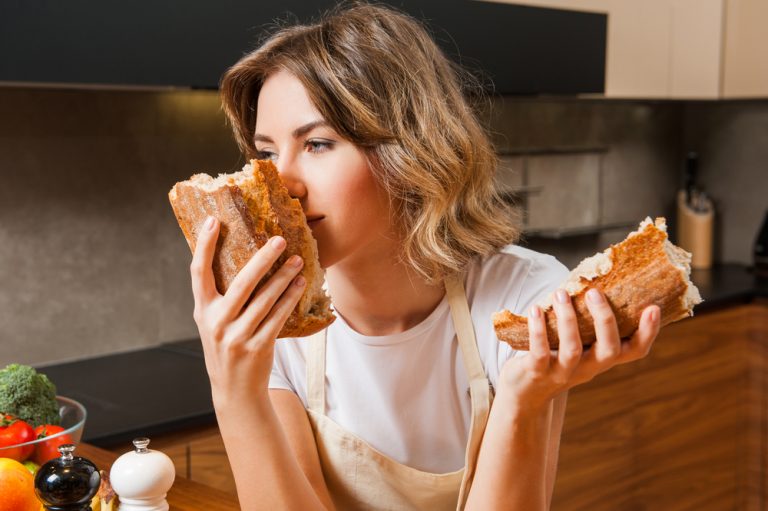Best Bread Maker reviews - smelling fresh bread
