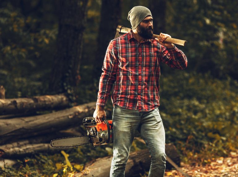 best chainsaw review - man
