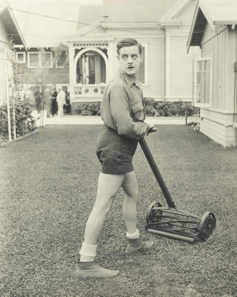 best reel mower review - old photo man