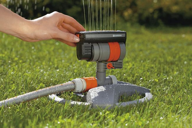 Best Sprinkler Review - Gardena ZoomMaxx Oscillating