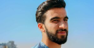 Low maintenance mens medium hairstyles